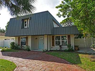 108 8th St Belleair Beach, FL 33786