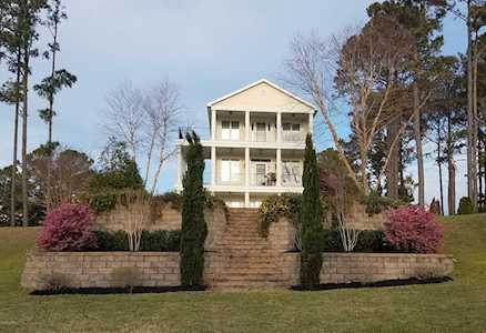 5134 Minnesota Drive Southport, NC 28461