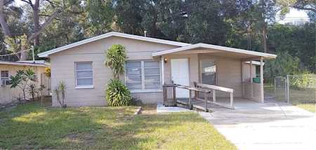 5470 70th Ln N St Petersburg, FL 33709