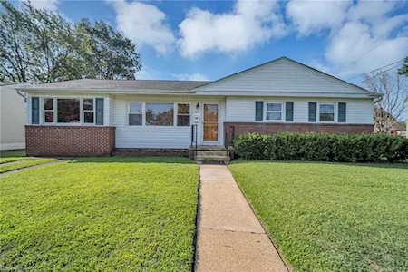 1873 Brookwood Rd Norfolk, VA 23518