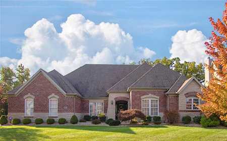 2382 Spring Mill Woods St Charles, MO 63303