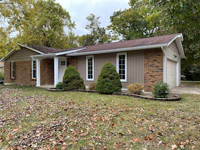 401 Nantucket Dr St Charles, MO 63301