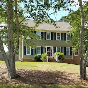 2925 Blankenship Loop SW Lilburn, GA 30047