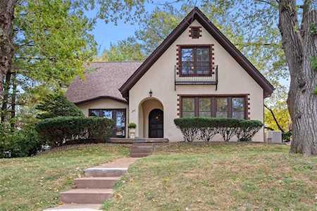 200 N 4th St St Charles, MO 63301