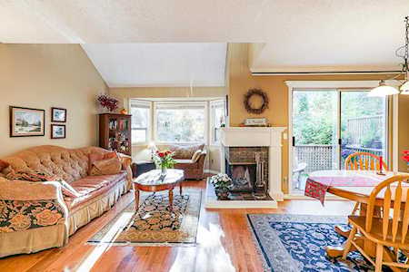 9000 Ash Grove Crescent #23 Burnaby, BC V5A 4L8