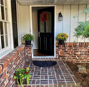 4679 Canyon Creek Trl Sandy Springs, GA 30342