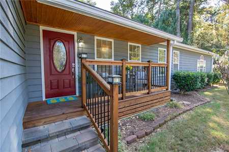 3817 Foxwood Rd Peachtree Corners, GA 30096