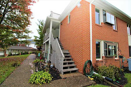404 Rosewood Ct Louisville, KY 40023
