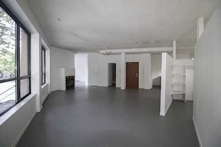 22 E Cordova Street #16A Vancouver, BC V6A 4G8