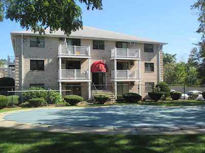 8 Kenmar Dr #64 Billerica, MA 01821