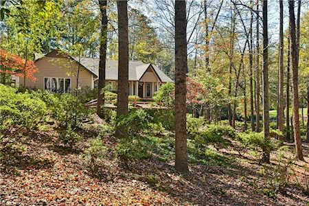 232 Sweetwater Hills Dr Hendersonville, NC 28791