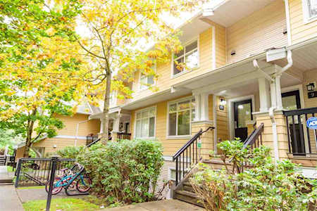 6878 Southpoint Drive #8 Burnaby, BC V3N 5E4