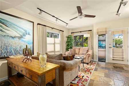1812 West Ave #304 Austin, TX 78701