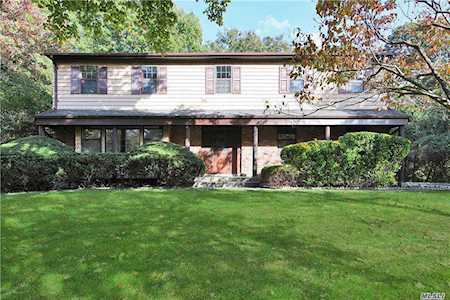49 Fox Hollowriding Road Northport, NY 11768
