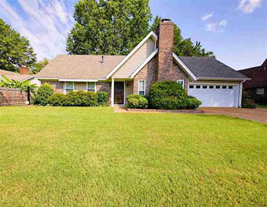 6310 Skylight Dr Bartlett, TN 38135