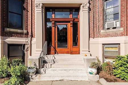 50 Saint Paul St #4 Brookline, MA 02446