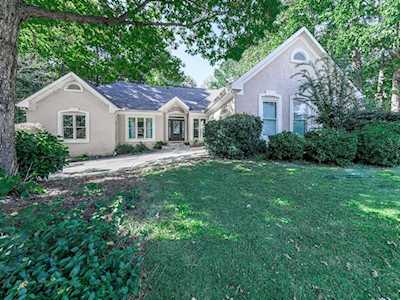 411 Beechwood Ln Woodstock, GA 30189