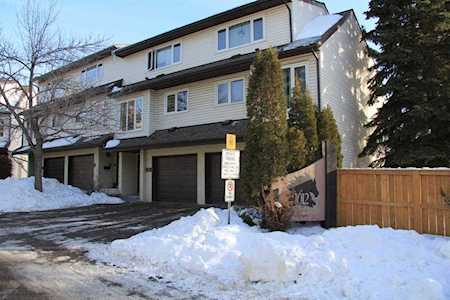 1012 Ranchlands Blvd NW #12 Calgary, AB T3G 1Y1
