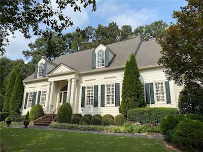 456 Langley Oaks Dr SE Marietta, GA 30067