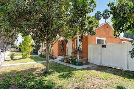 5018 Ashworth Street Lakewood, CA 90712