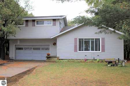 5366 E Palmer Road Mt Pleasant, MI 48858
