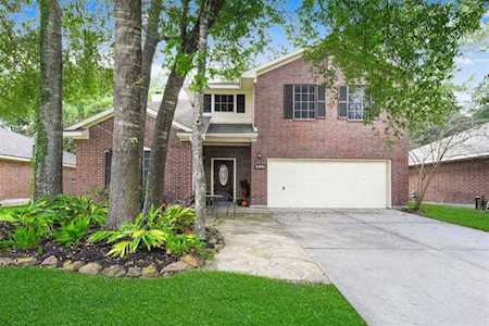 2023 White Oaks Hills Ln Kingwood, TX 77339