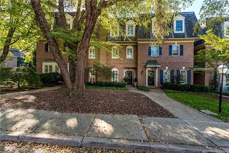 214 Perrin Place Charlotte, NC 28207