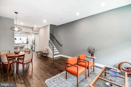 1221 S 13th St Philadelphia, PA 19147