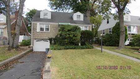 96 Hayward Street Yonkers, NY 10704