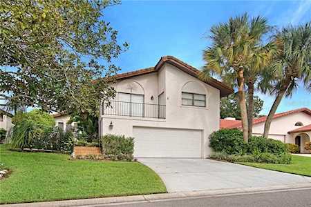 7013 Country Club Dr Lake Wales, FL 33898