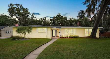 5003 Glade Hill St Jacksonville, FL 32207