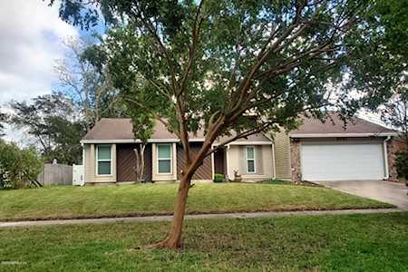 8421 Rampart Rd Jacksonville, FL 32244