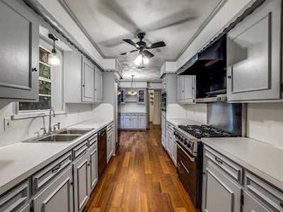 6350 E Lovers Lane Dallas, TX 75214