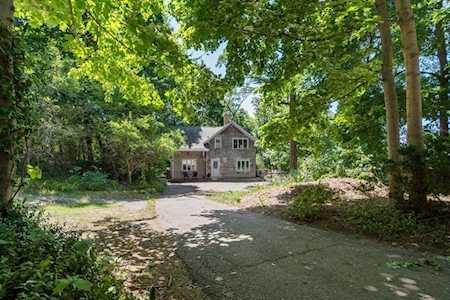 20 Woodland Pl Boston, MA 02136