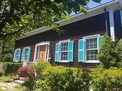 999 Chestnut St Newton, MA 02464