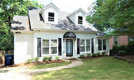 219 Mellrich Ave NE Atlanta, GA 30317