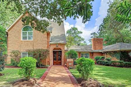 614 Lindenwood Dr Hunters Creek Village, TX 77024