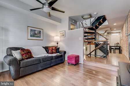 27 Decker Ave Baltimore, MD 21224