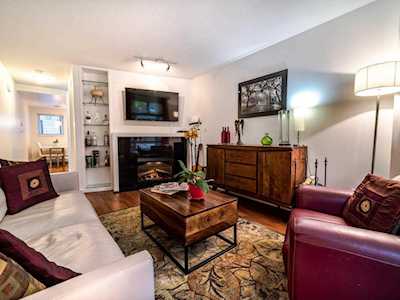 888 W 16th Avenue #13 Vancouver, BC V5Z 1T1