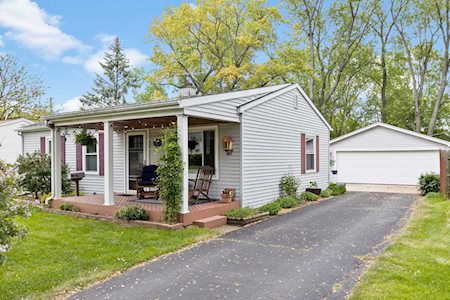 131 Mary Lu Ln Buffalo Grove, IL 60089