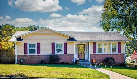 18 W Highland Ave Cumberland, RI 02864