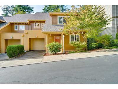 2217 NW Cedar View Ln Portland, OR 97229