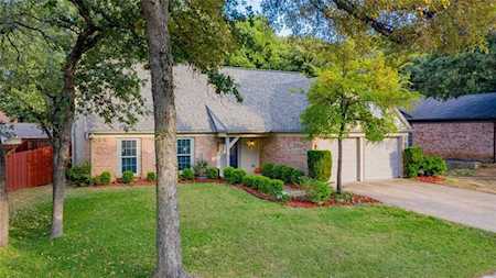 1802 Chittam Drive Euless, TX 76039