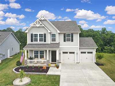 4339 Huntley Glen Dr Pineville, NC 28134