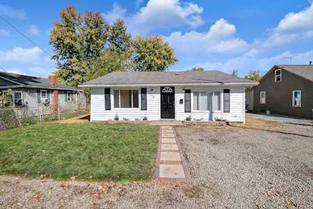 98 W 2nd Street Buckeye Lake, OH 43008
