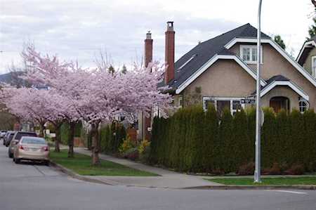 4497 W 15th Avenue Vancouver, BC V6R 3B1