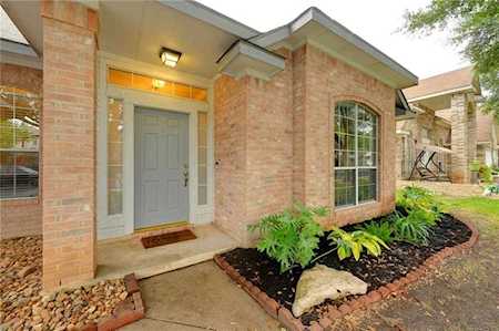 8211 Longdraw DR Round Rock, TX 78681