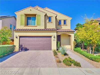 8136 Diggy Ave Las Vegas, NV 89113