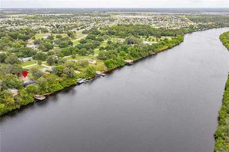 318 Manatee Dr Ruskin, FL 33570