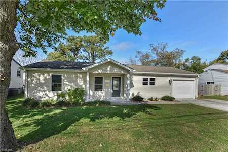 4972 Clover St Virginia Beach, VA 23462